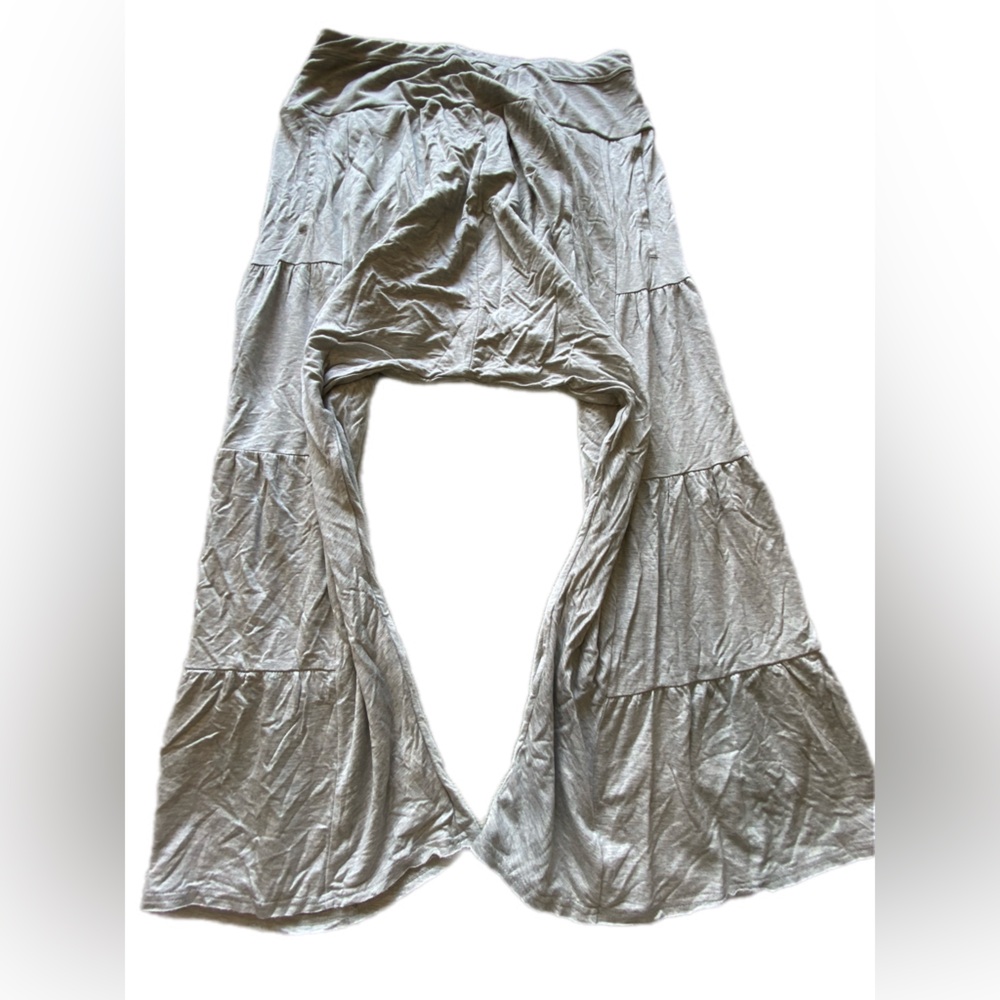 FP Movement Stay Low Wide Tiered Leg Harem Pants in
Heather Grey M - Picture 10 of 12